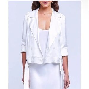 L’AGENCE Blazer Onyx Lightweight in Satin Ivory